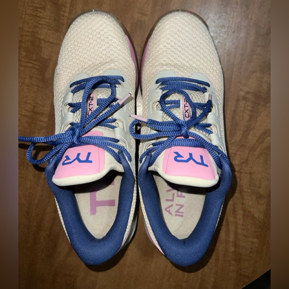 Women’s size 9 TYR CXT-2’s tan/multi color